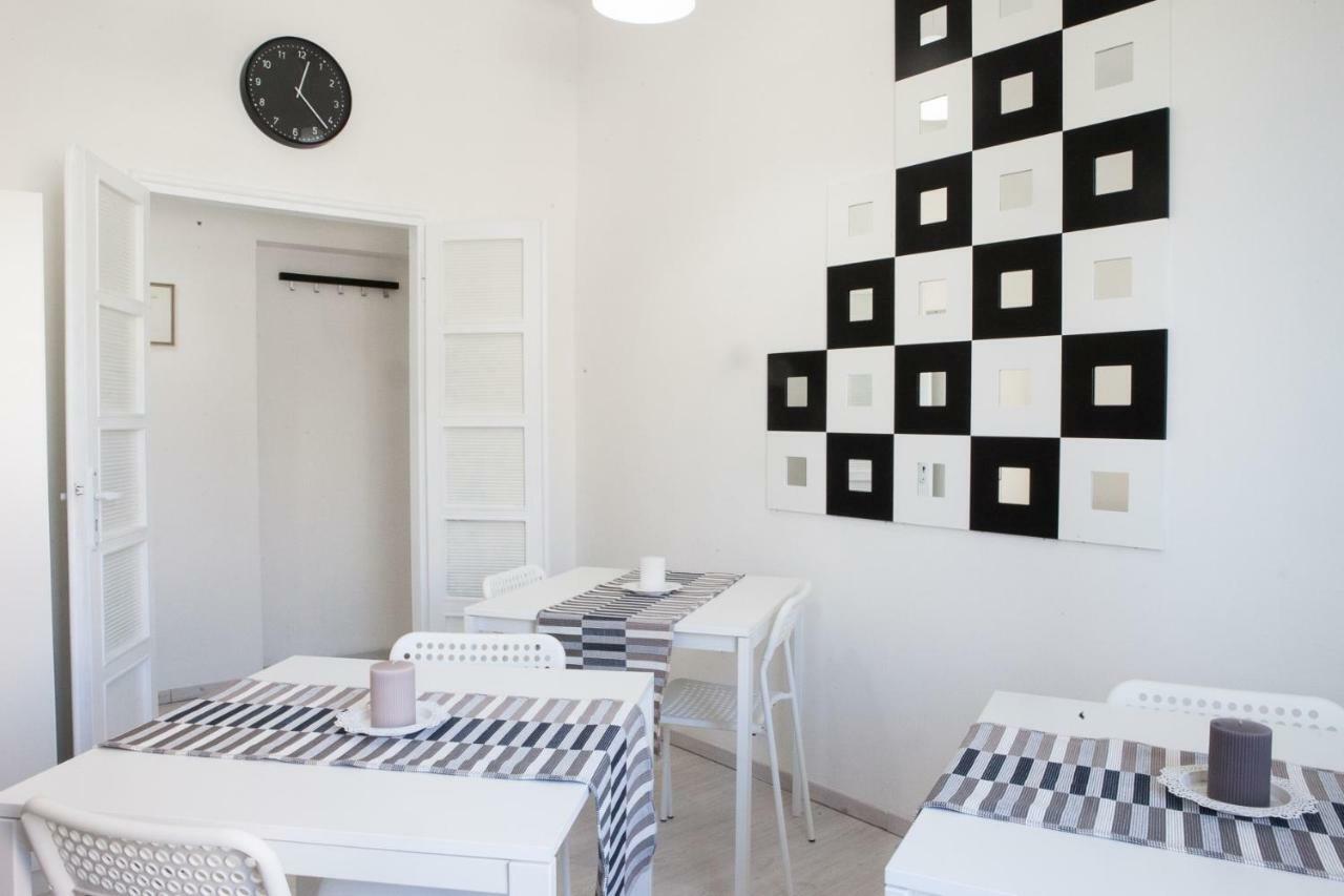 Cleo Giglio Apartment Ancona Bagian luar foto